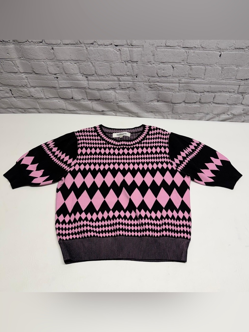 Diane Von Furstenberg Pink and Black Argyle Crewneck Sweater size M
